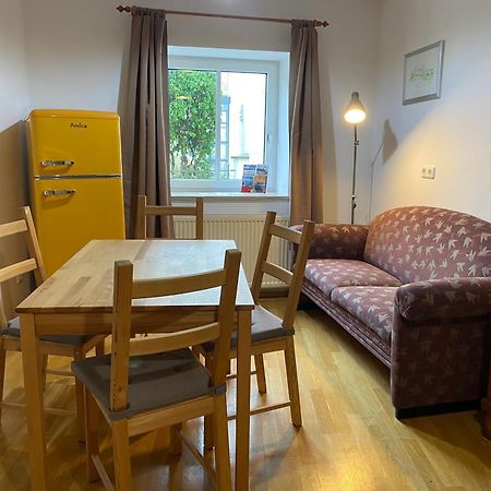Apartment In Historic Town House Gmunden Eksteriør billede
